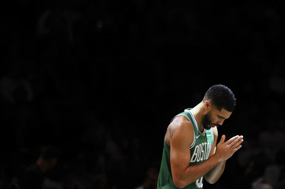 防守表现同 防守表现同