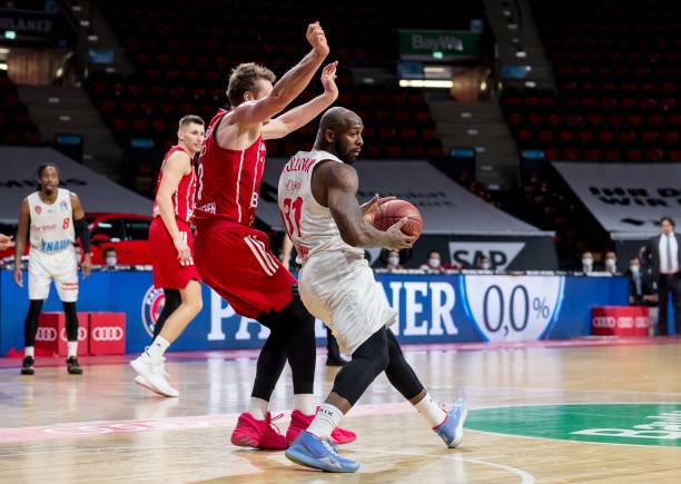 共同拼搏的 共同拼搏的